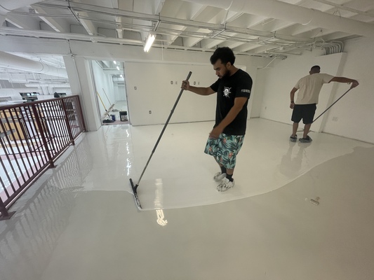 7 Reasons to Hire a Professional to Install Epoxy Floors at Your Hardware Store